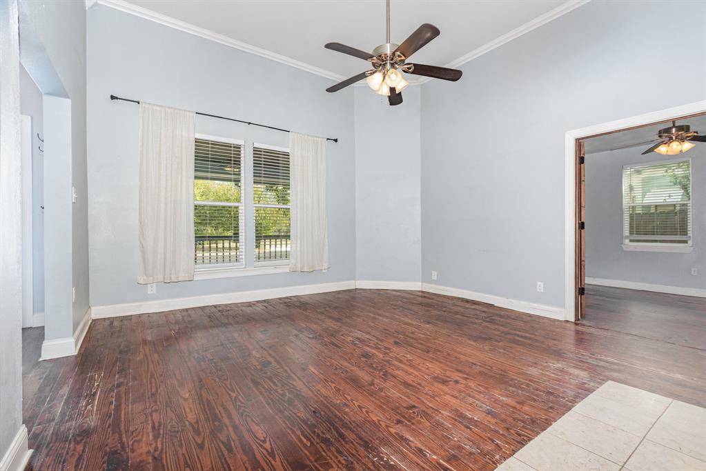 Whitewright, TX 75491,417 W Grand Street