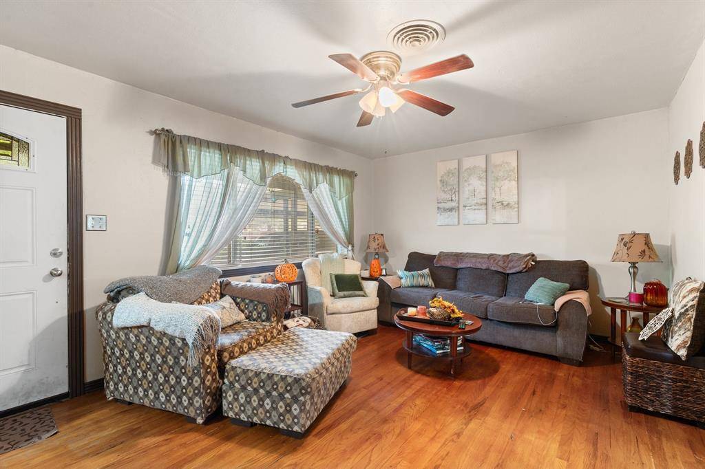 Benbrook, TX 76126,709 Cozby Street N