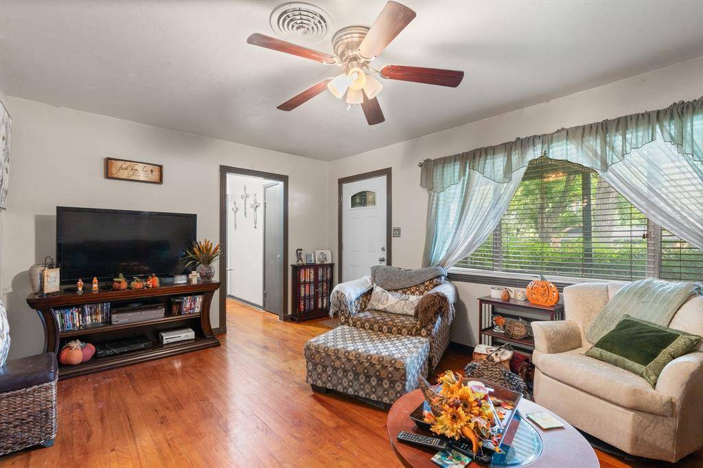 Benbrook, TX 76126,709 Cozby Street N