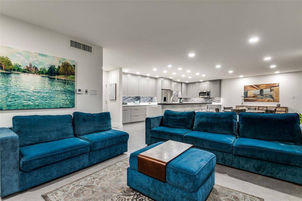 Dallas, TX 75225,6211 W Northwest Highway #601