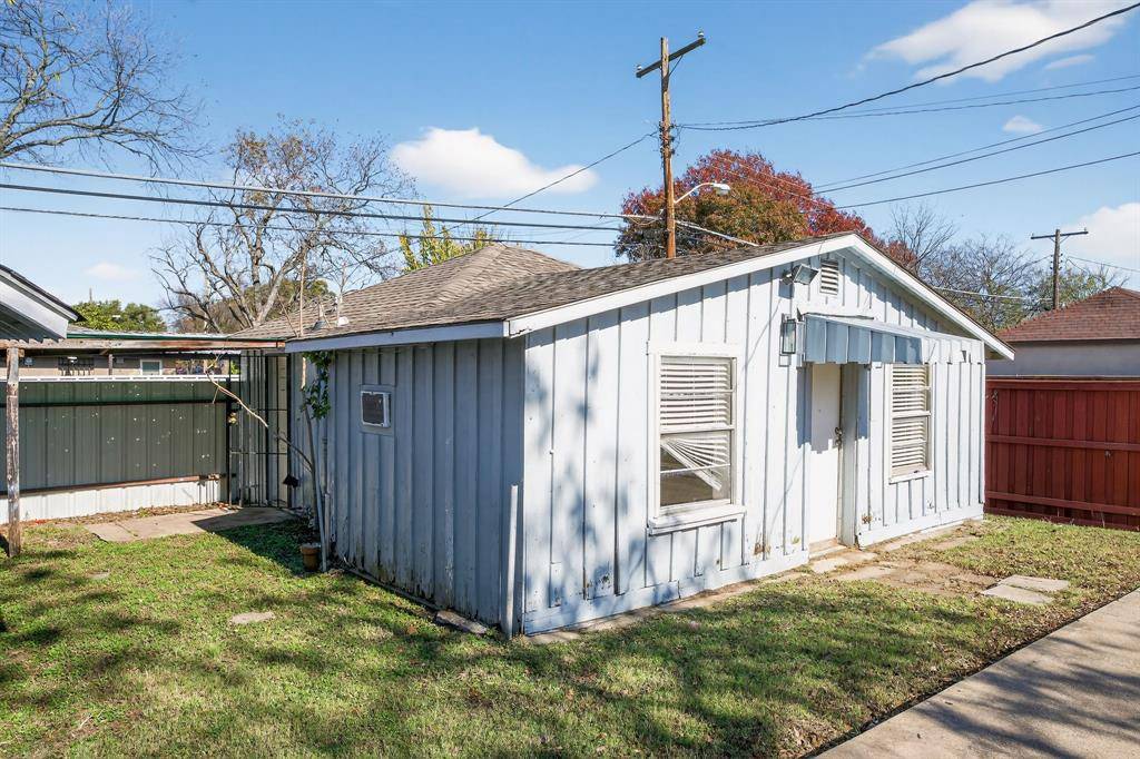 Dallas, TX 75211,2703 Gladstone Drive