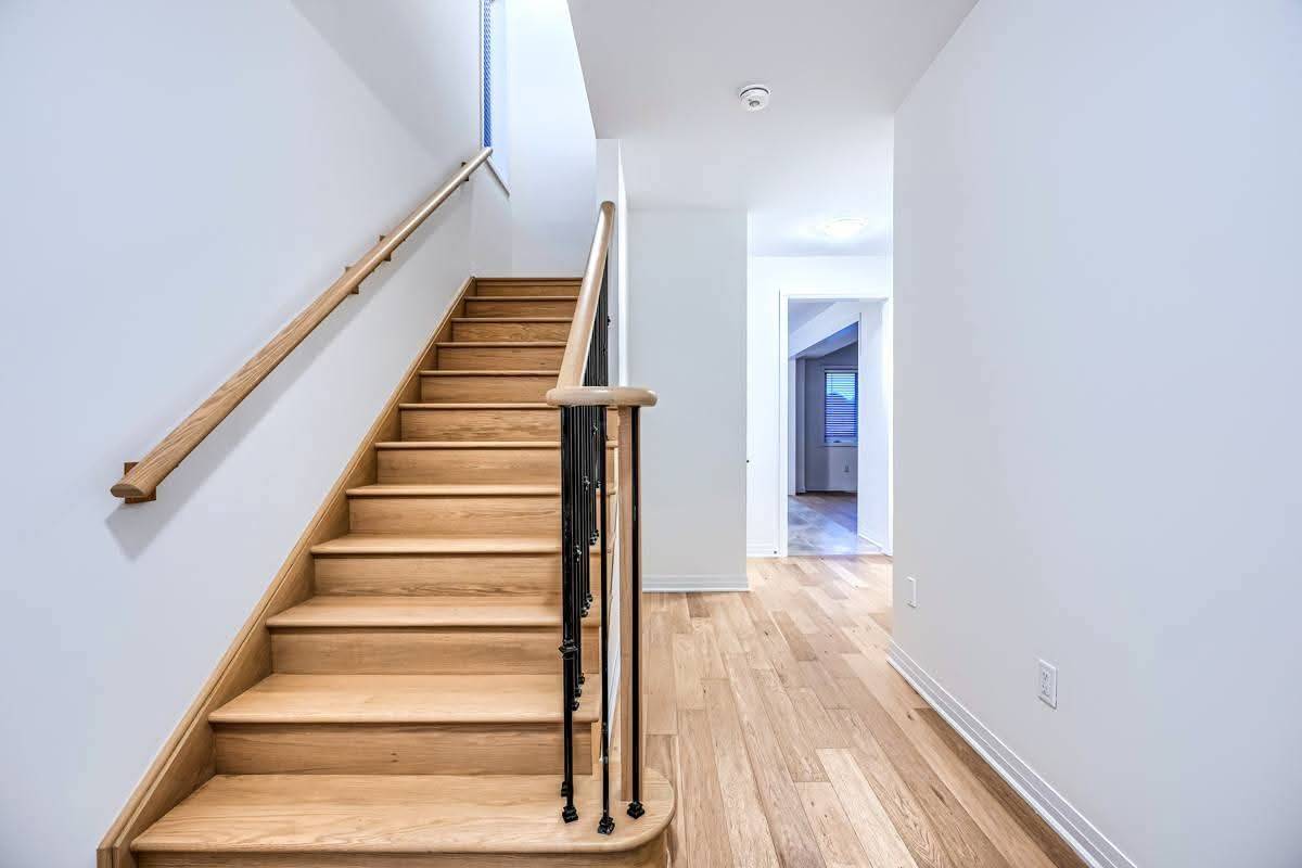 Welland, ON L3B 0N2,126 PORT CRES