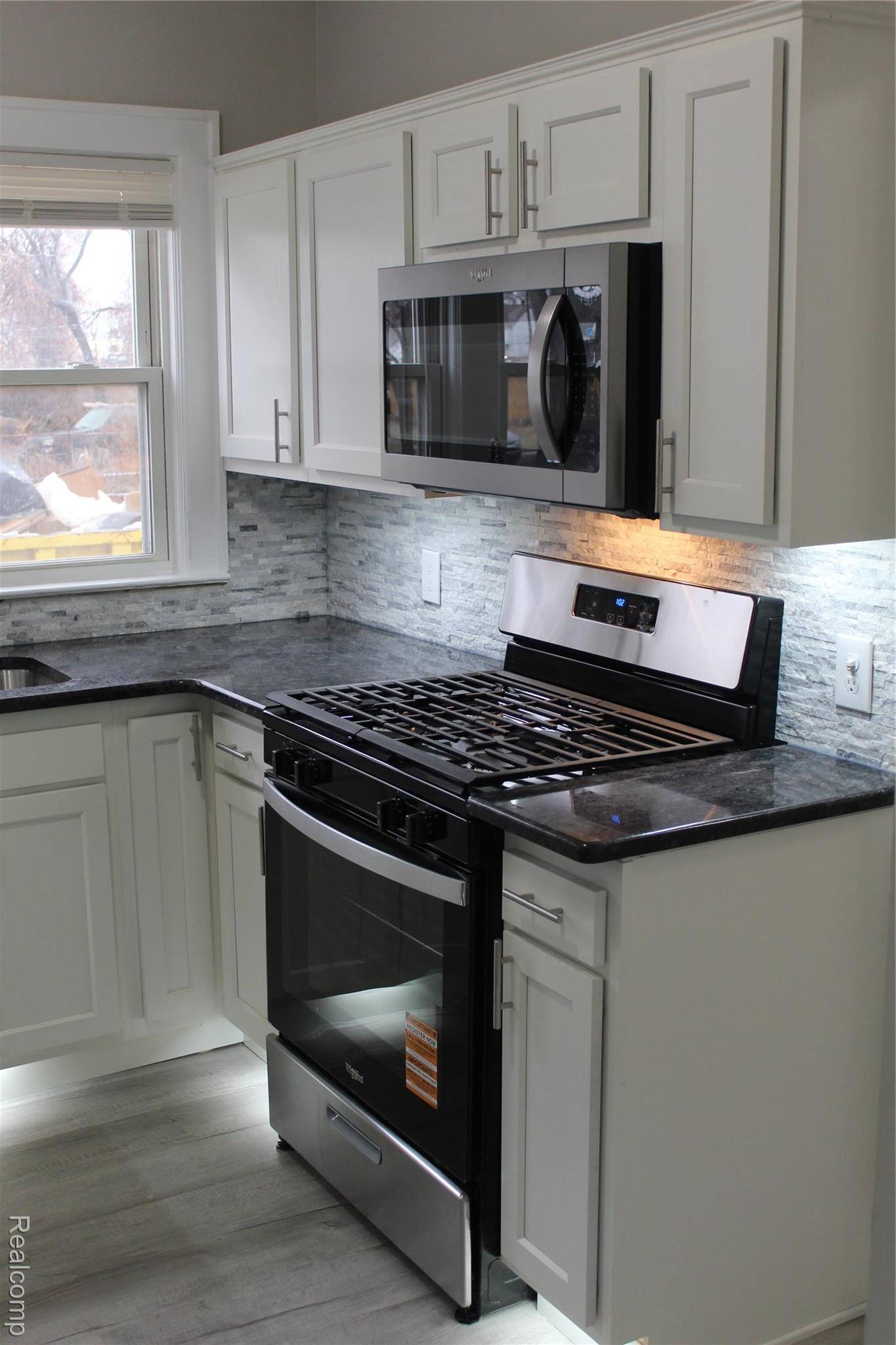 Detroit, MI 48235,16260 Appoline ST