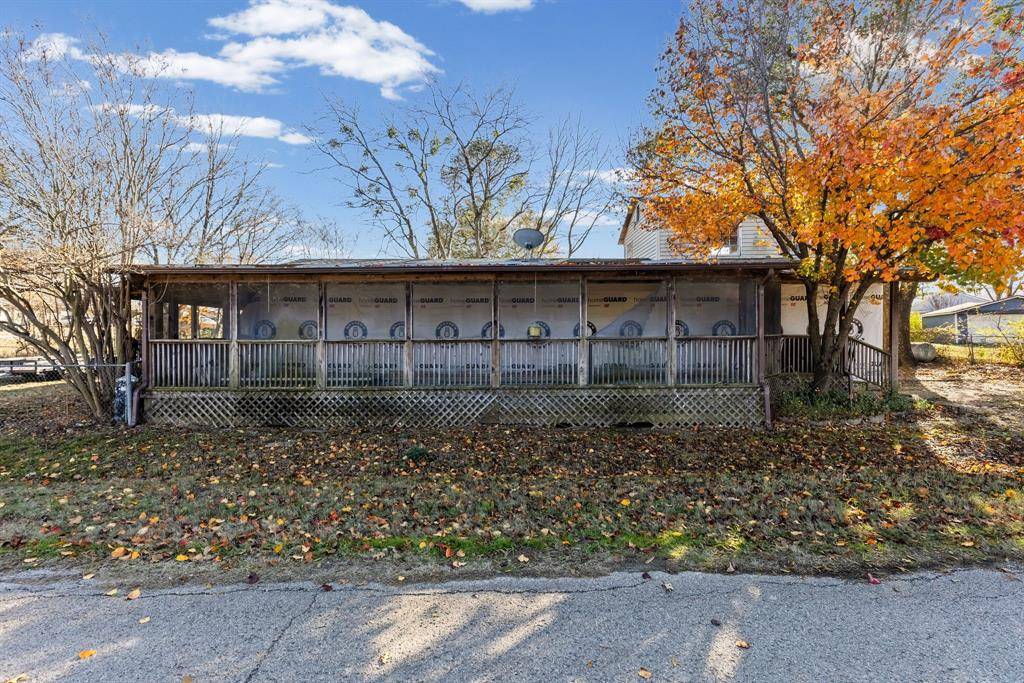 East Tawakoni, TX 75472,193 Garrett Avenue