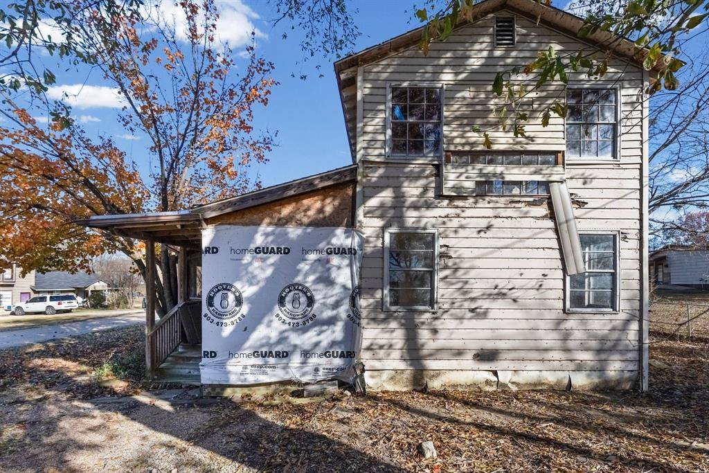 East Tawakoni, TX 75472,193 Garrett Avenue