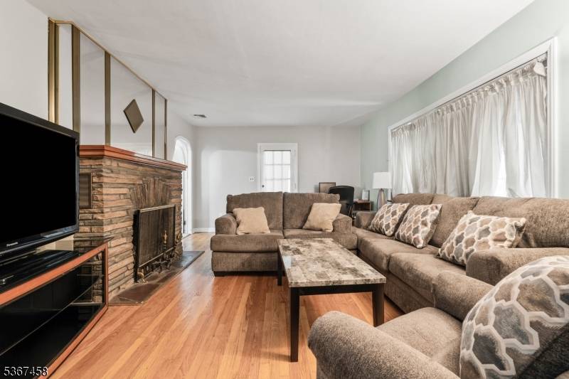 South Plainfield Boro, NJ 07080,917 Tompkins Ave