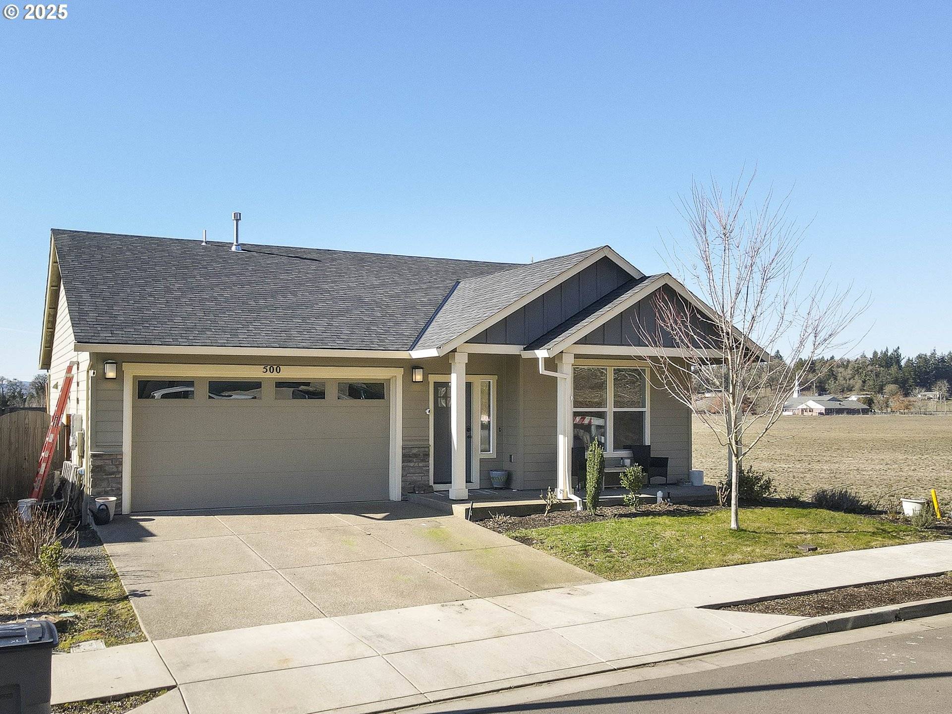 Amity, OR 97101,500 MERLOT ST