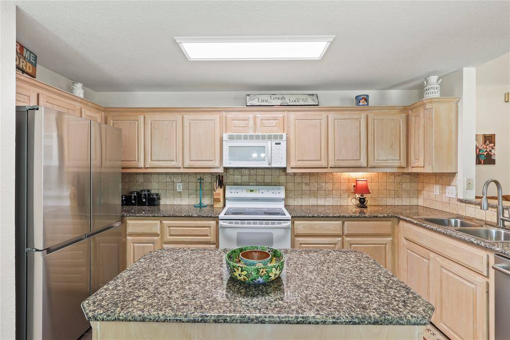 Pilot Point, TX 76258,609 Oak Street