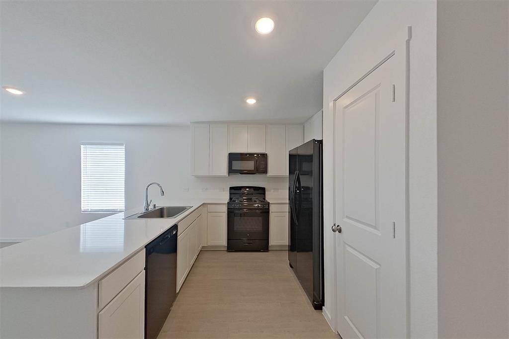 Fort Worth, TX 76179,3016 Yellow Pine Avenue