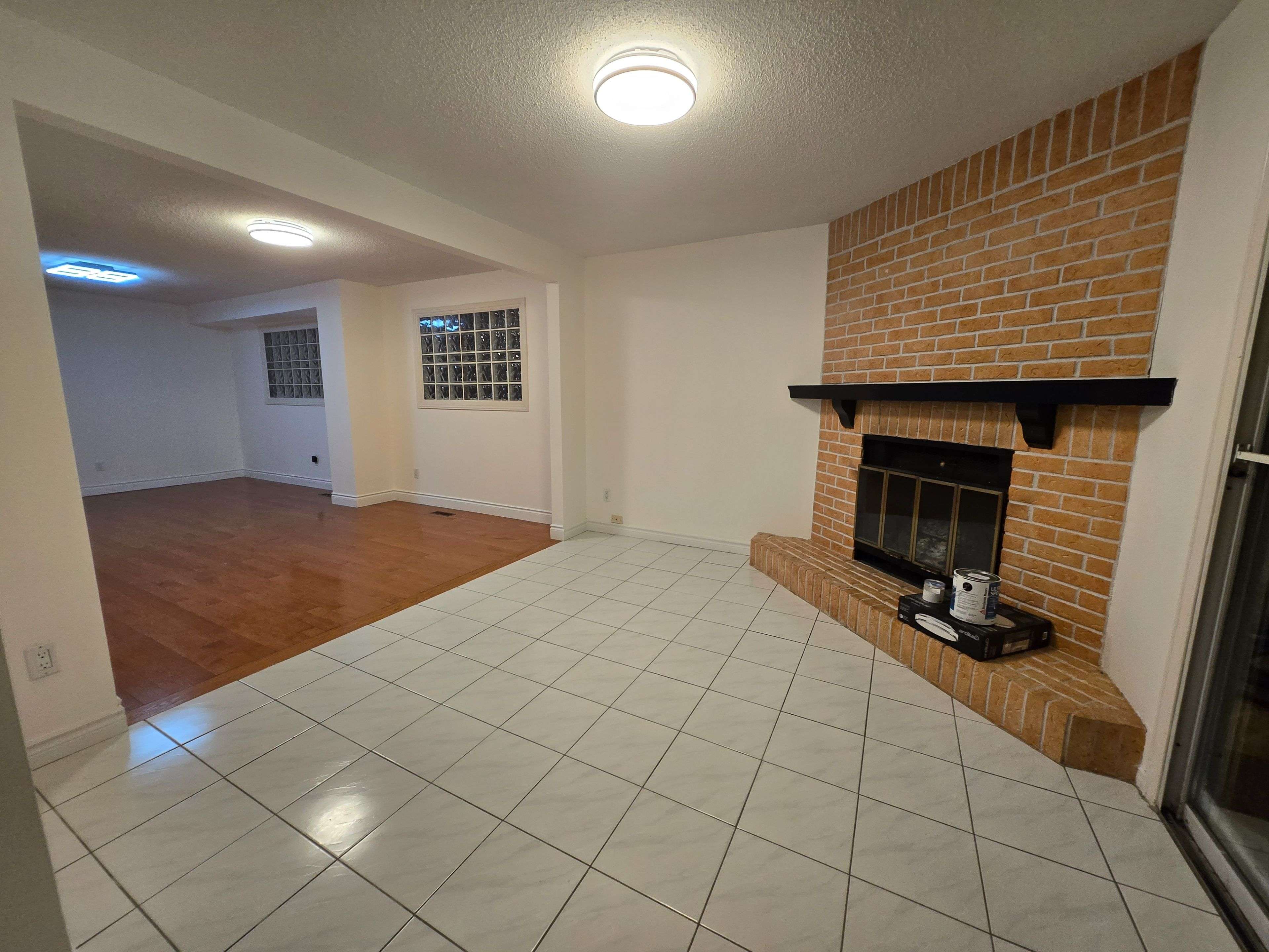 Vaughan, ON L4J 4T5,83 Roxborough LN