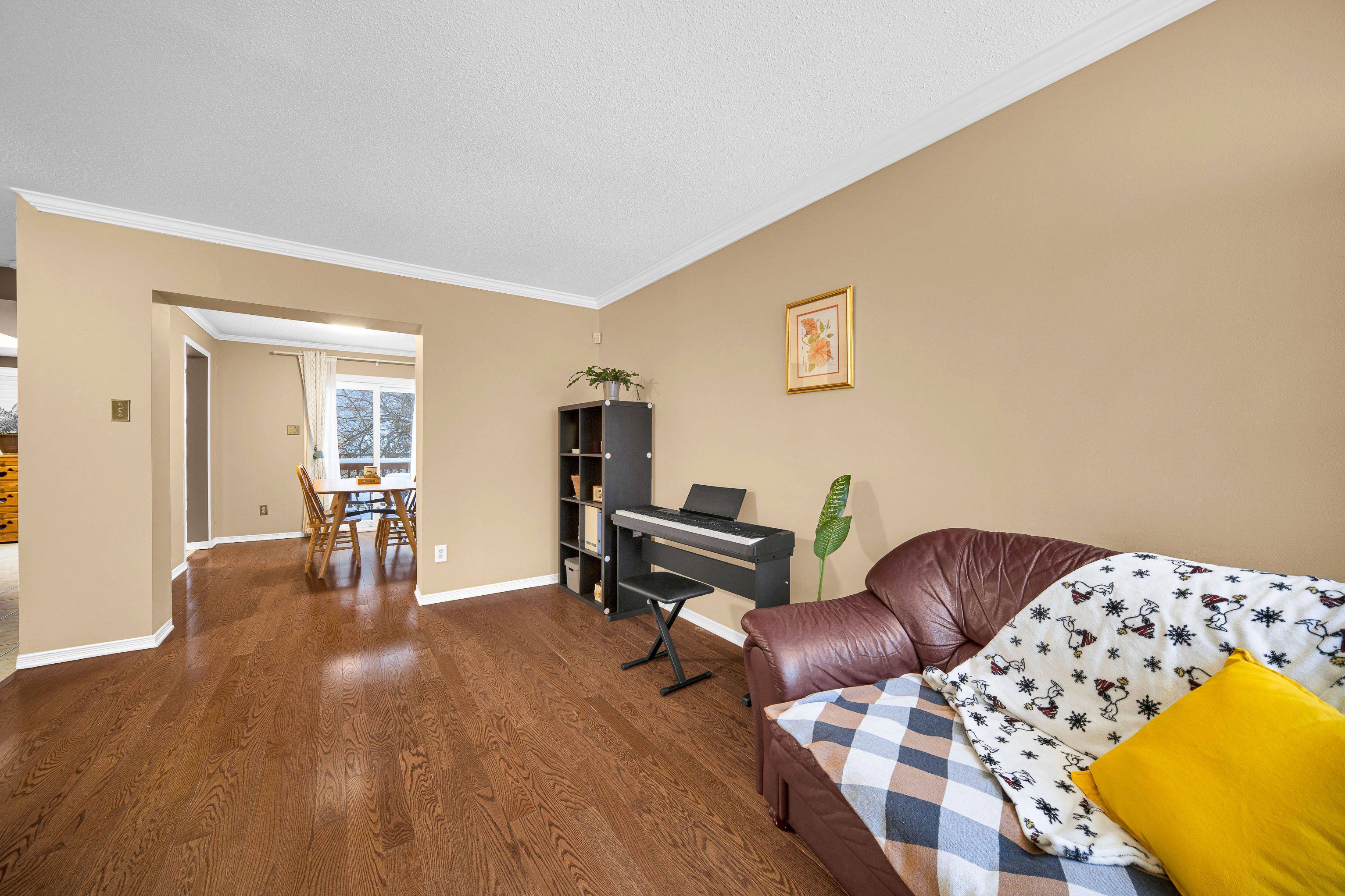 Hunt Club - South Keys And Area, ON K1T 3E4,4 Huntersfield DR