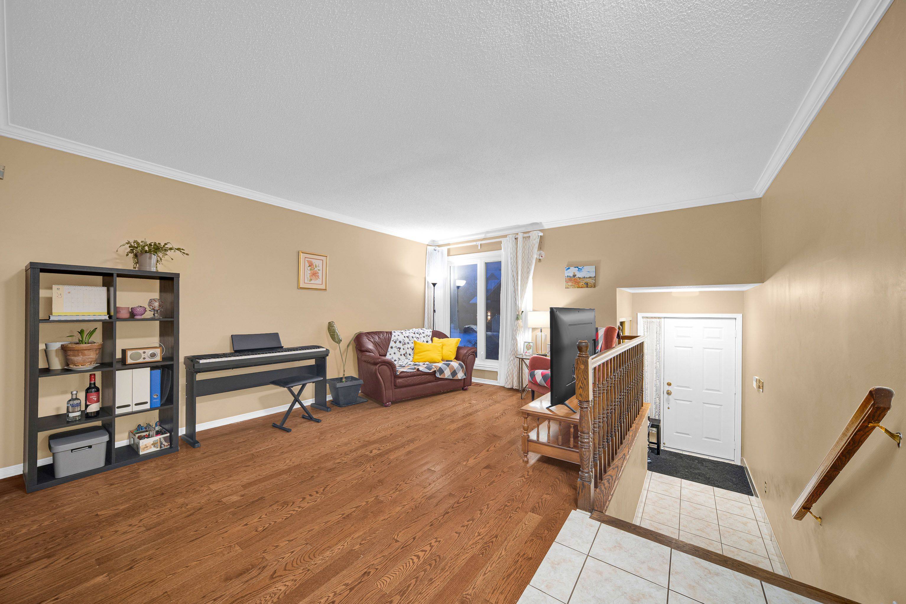 Hunt Club - South Keys And Area, ON K1T 3E4,4 Huntersfield DR