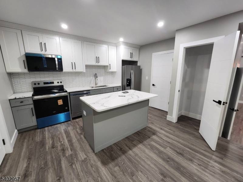 Maplewood Twp., NJ 07040,93 Hughes St #1