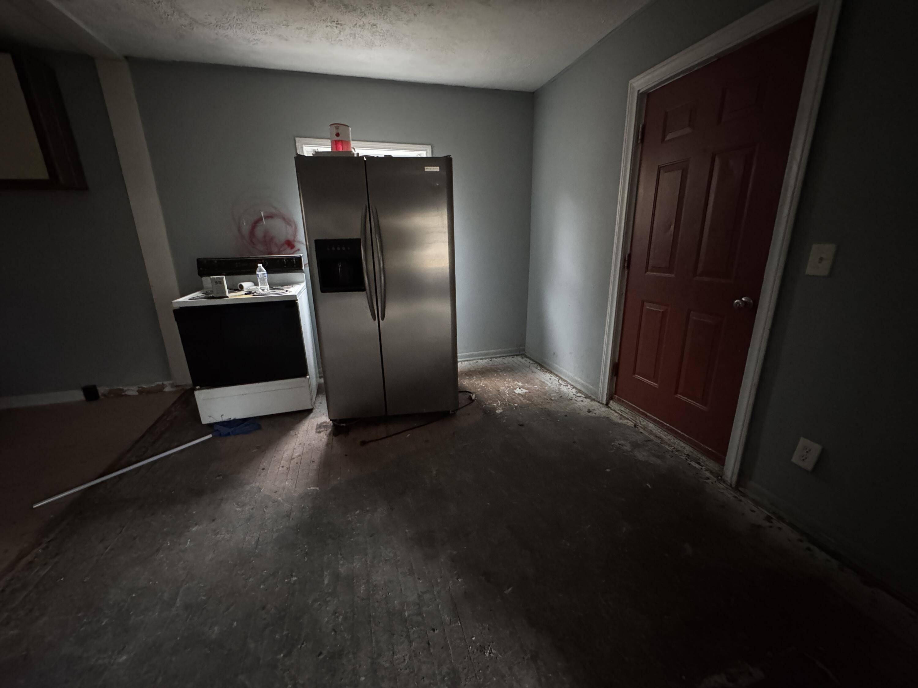 Lansing, MI 48910,619 E Mount Hope AVE