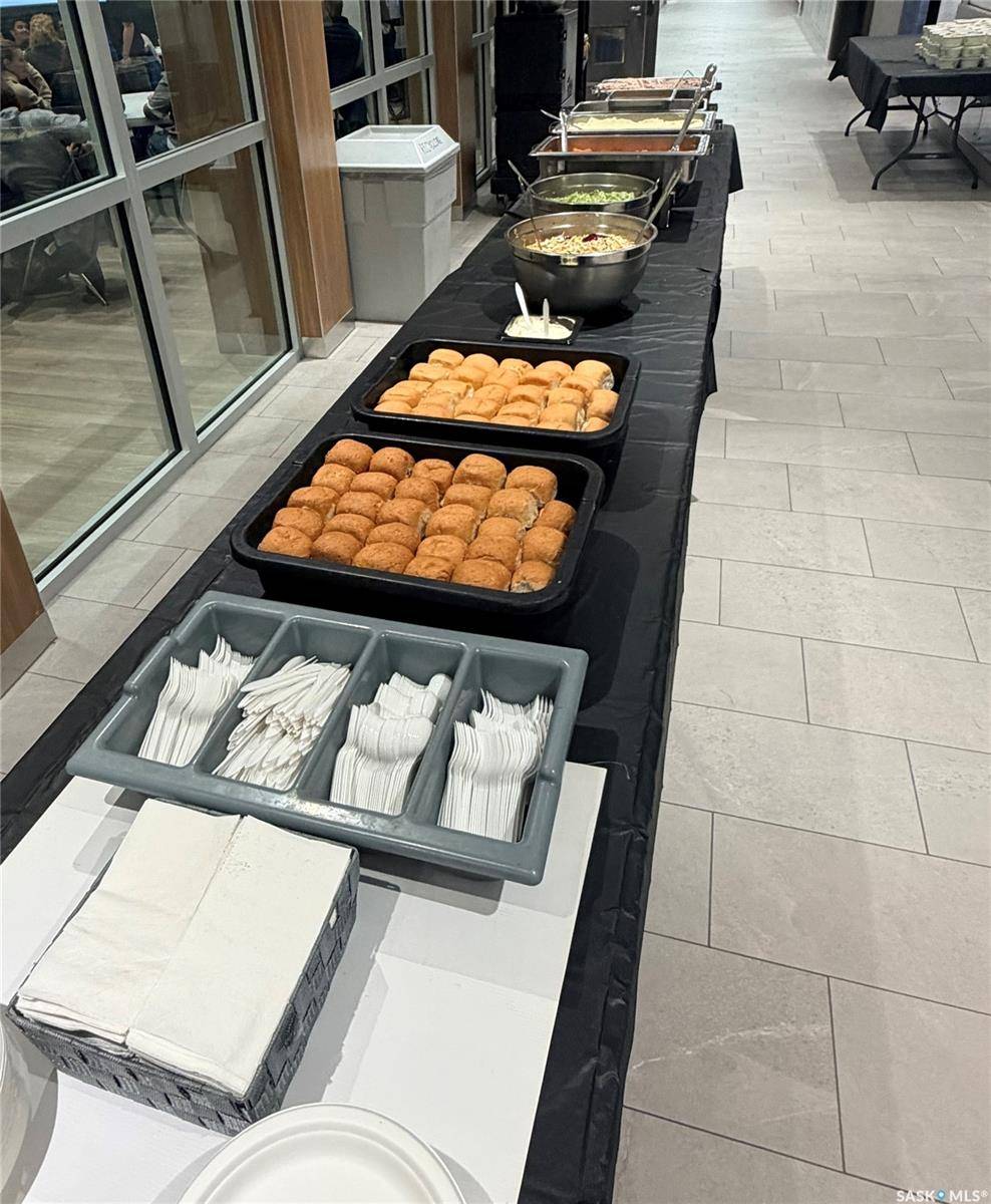 North Battleford, SK S9A 0W6,1642 100th STREET #Bay B