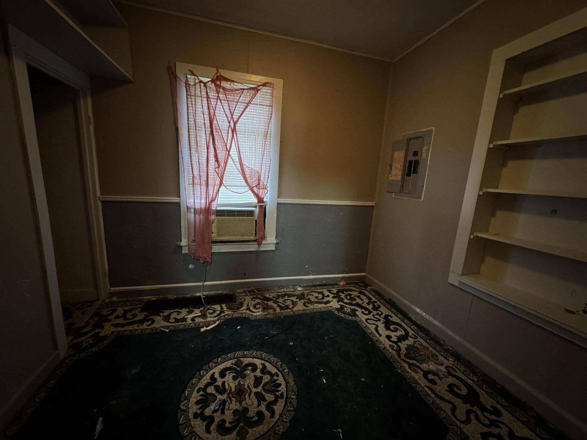 Lansing, MI 48912,640 S Magnolia AVE