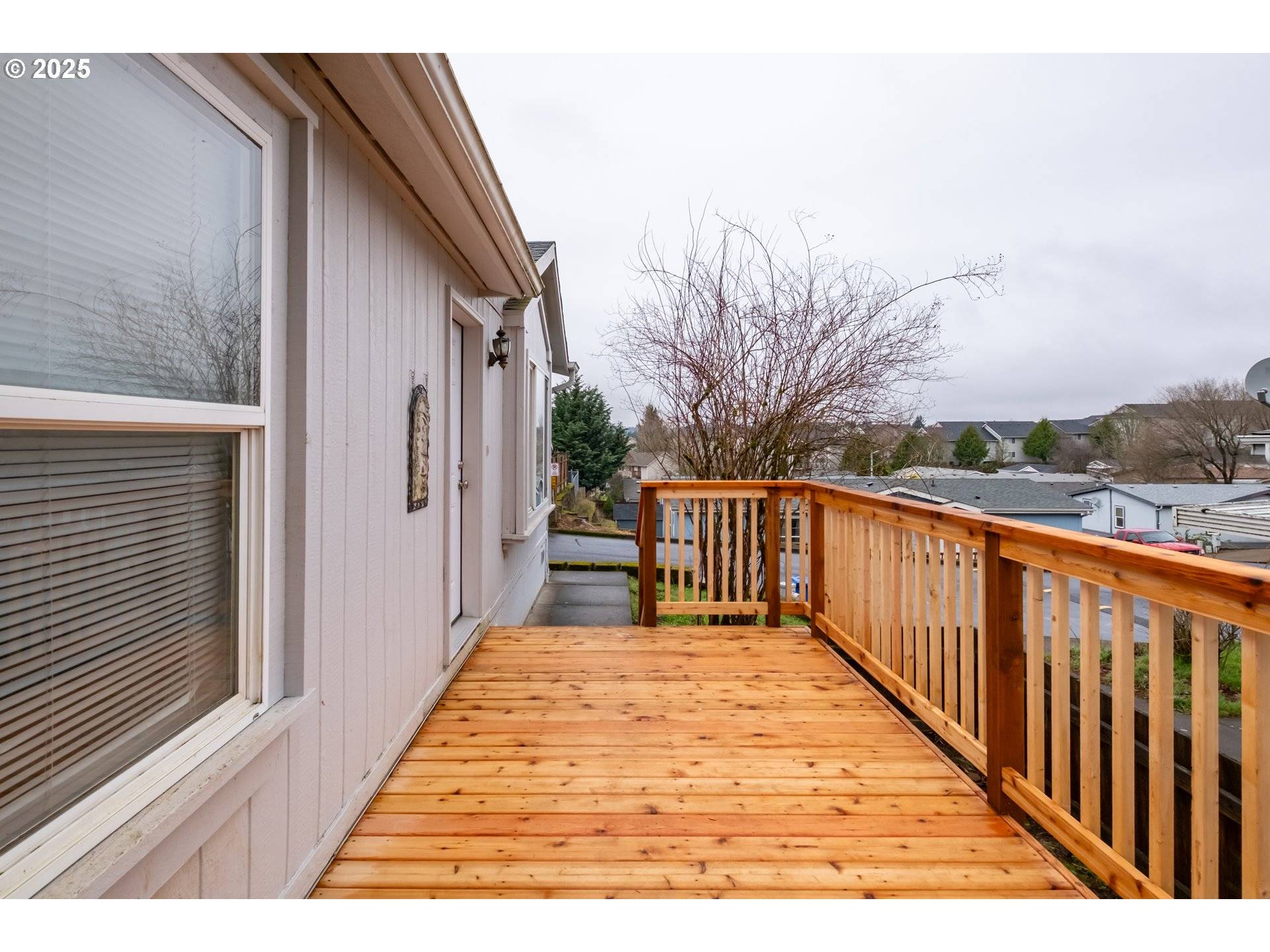 Salem, OR 97306,2155 ROBINS LN SE ##33