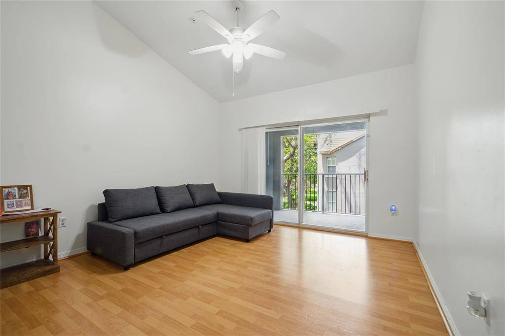 Pembroke Pines, FL 33025,11133 SW 8 ST #306