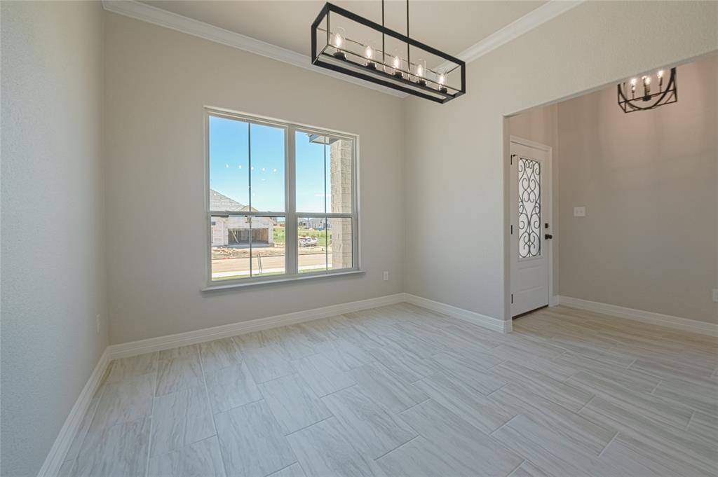 Hewitt, TX 76643,1321 Red Rock Road