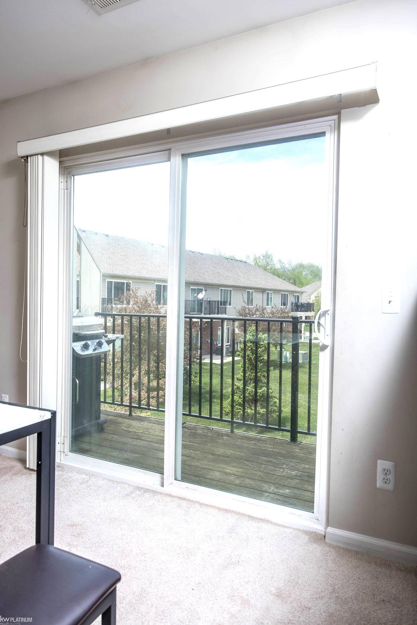 Sterling Heights, MI 48312,14225 Shadywood DR