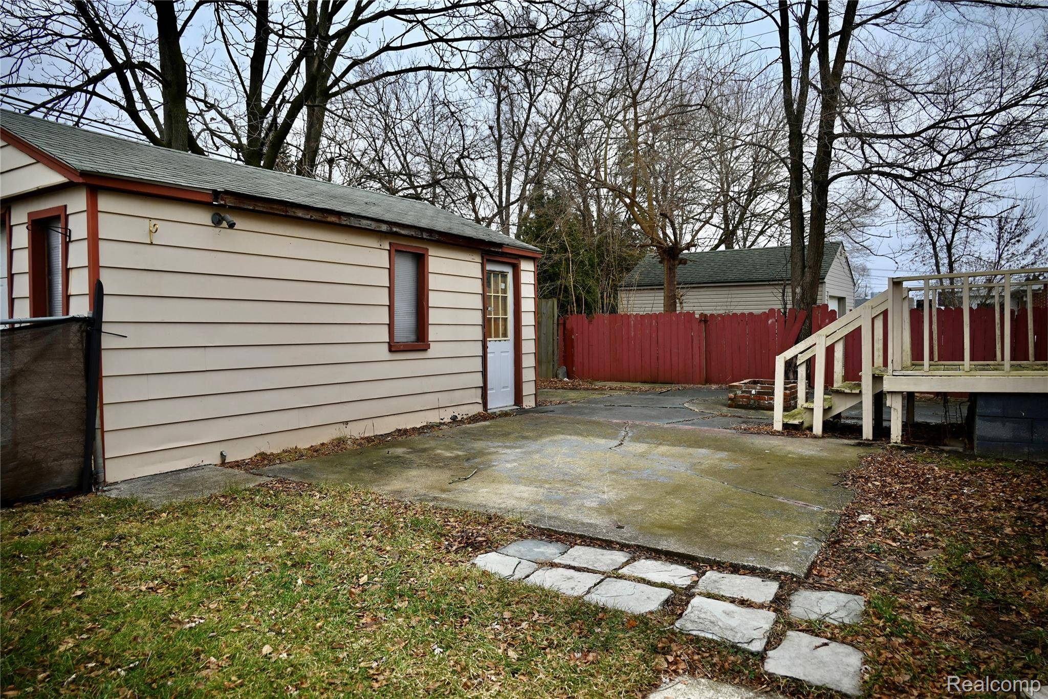 Southgate, MI 48195,14613 Trenton RD