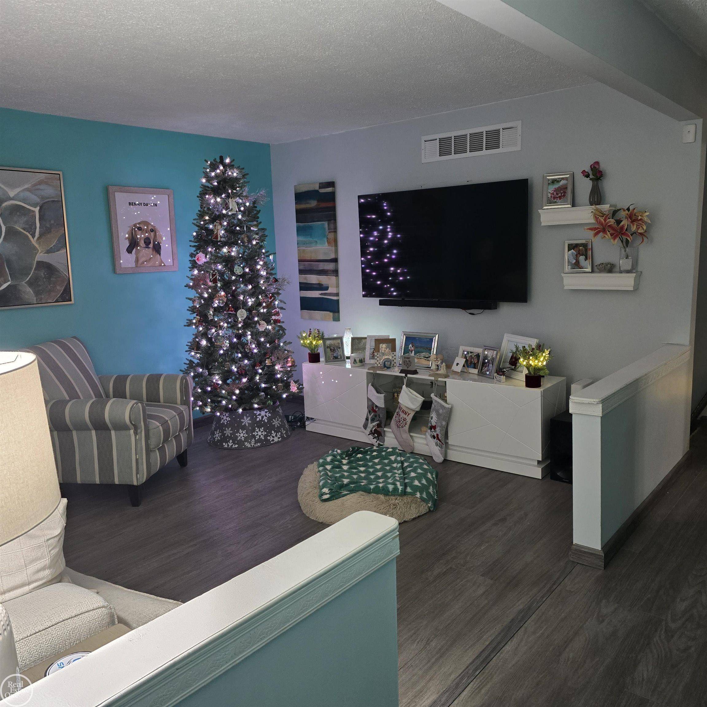 Clinton Township, MI 48035,21551 Elmway ST