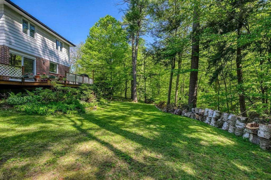 Mississauga, ON L5C 1R3,1390 Conliffe CT #Legal Basement Unit