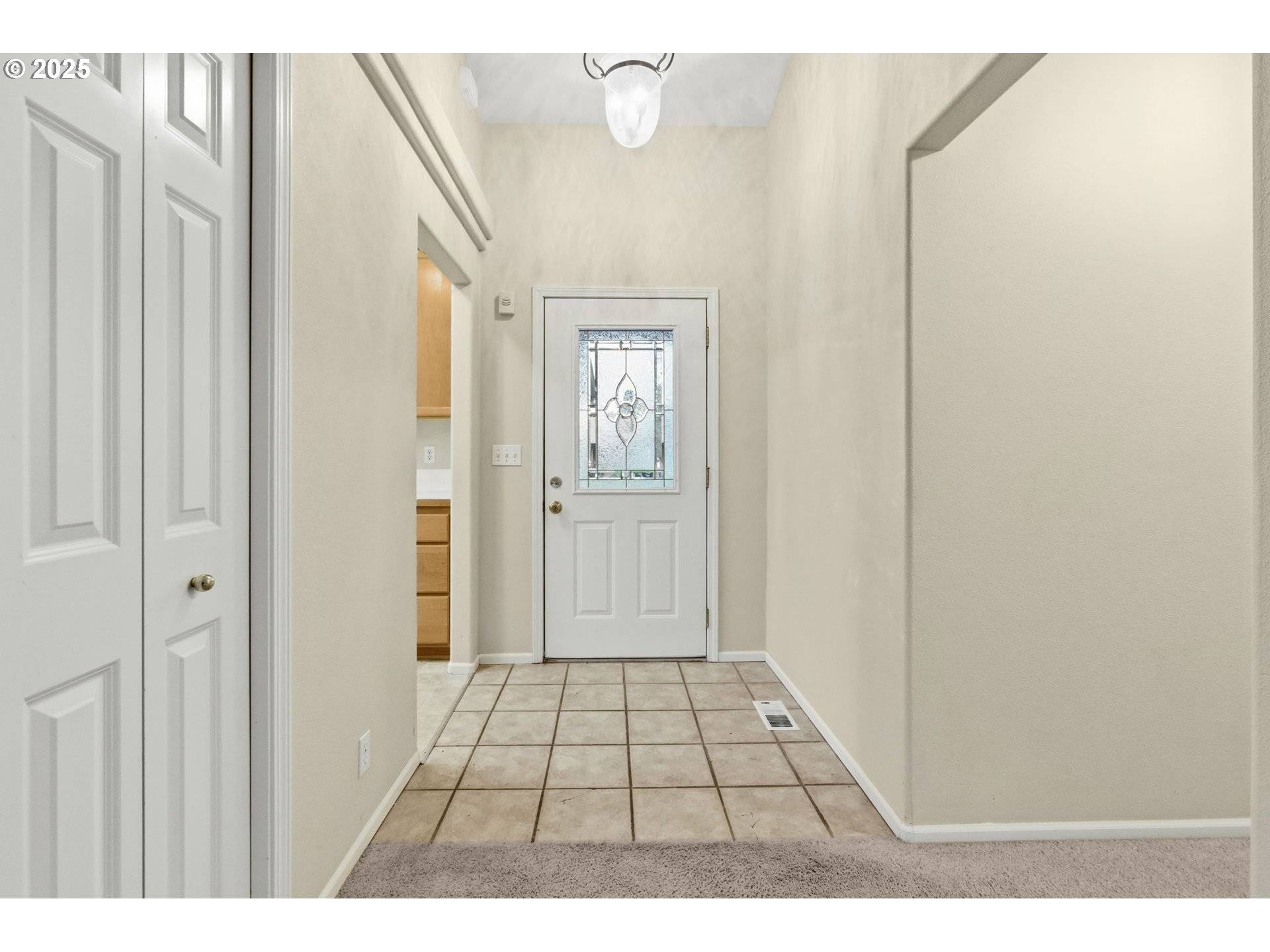 Eugene, OR 97404,811 VIRGIL AVE