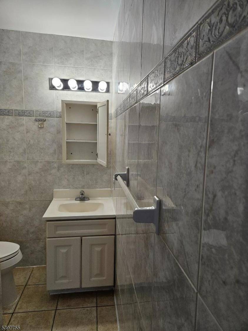 North Haledon Boro, NJ 07508,575 High Mountain Rd #3