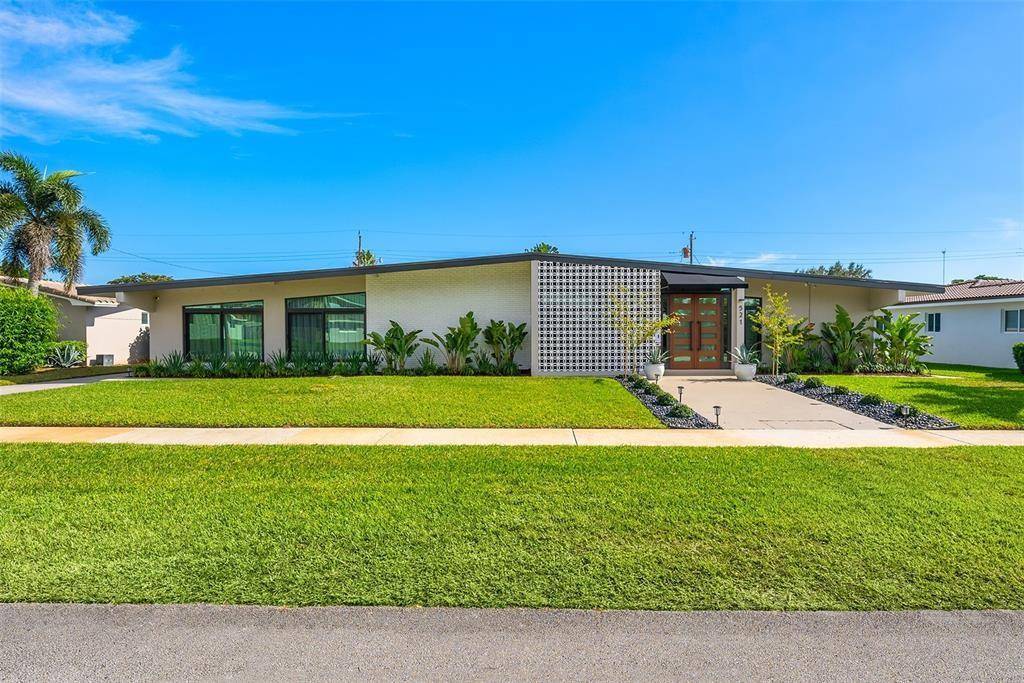 Hollywood, FL 33021,Address not disclosed