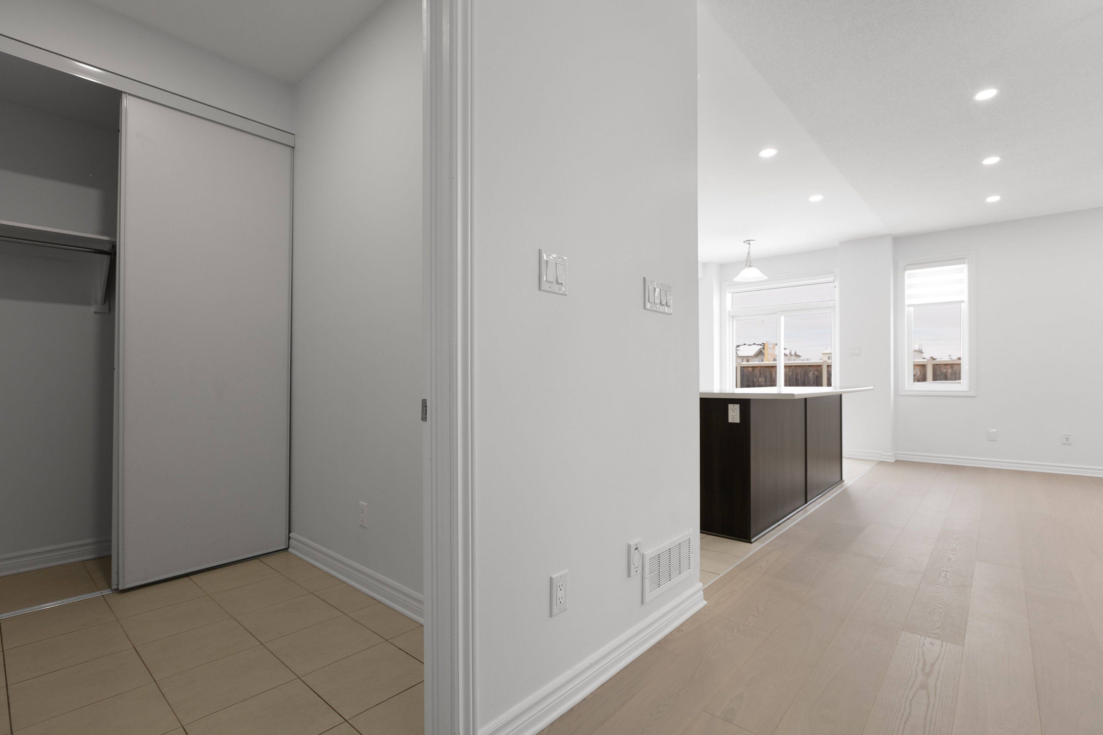 Barrhaven, ON K2J 6M3,2477 Waterlilly WAY