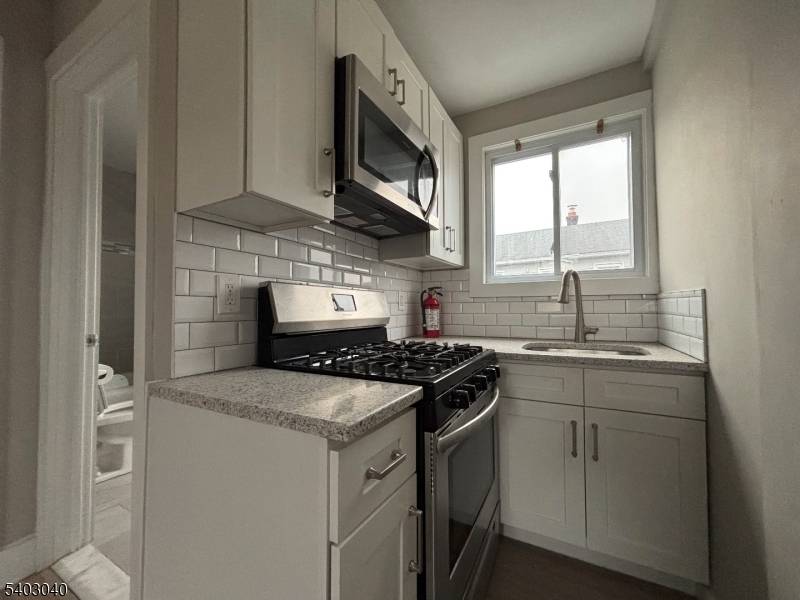 Garfield City, NJ 07026,355 River Dr #2