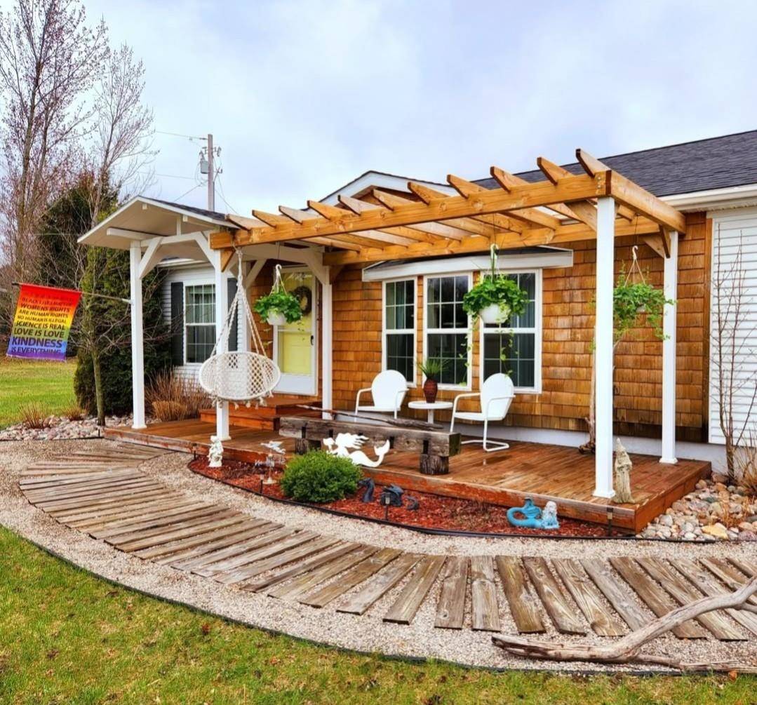 Maple City, MI 49664,8972 S Maple City RD