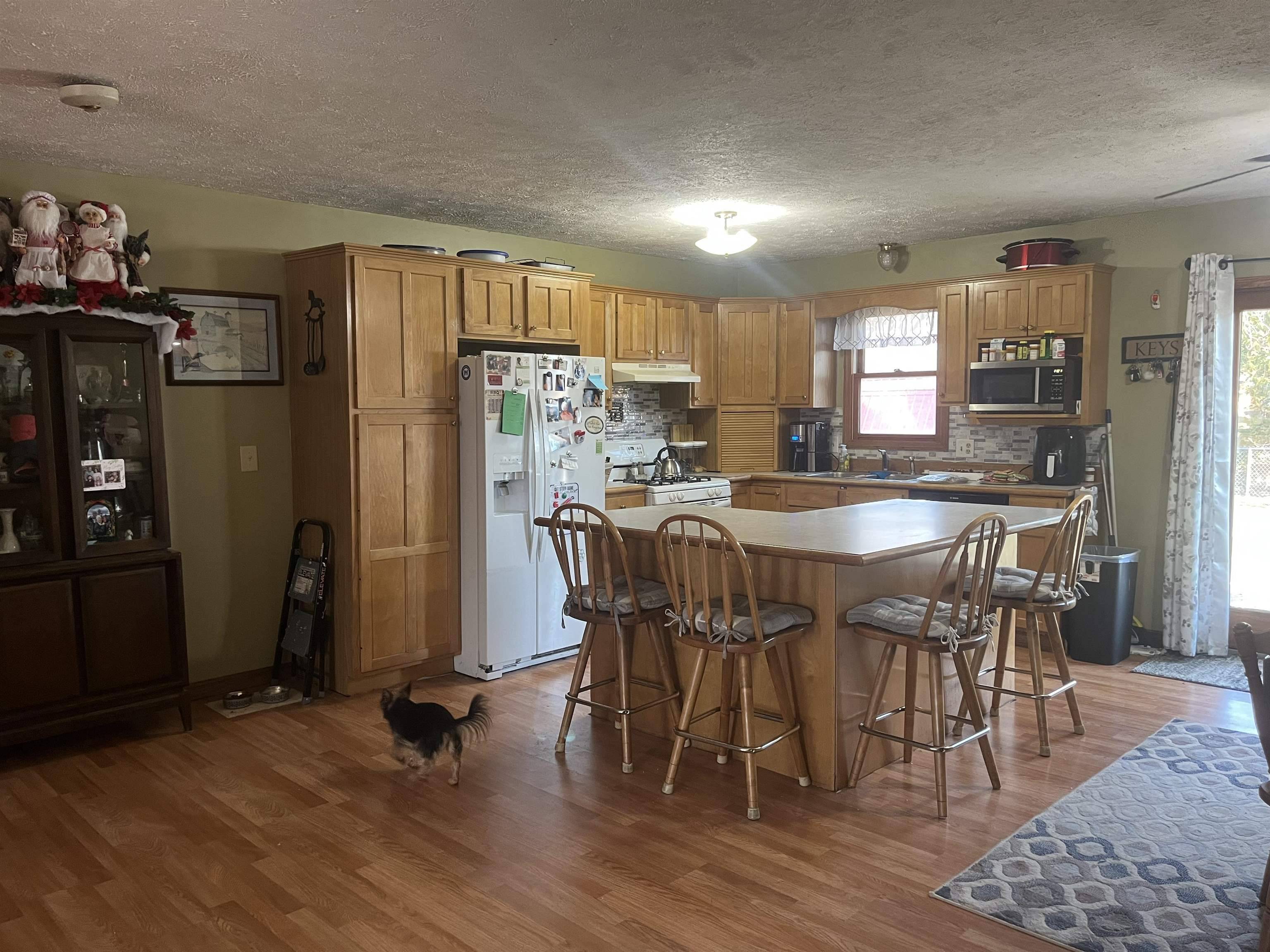 Shepherd, MI 48883,8049 S Federal RD