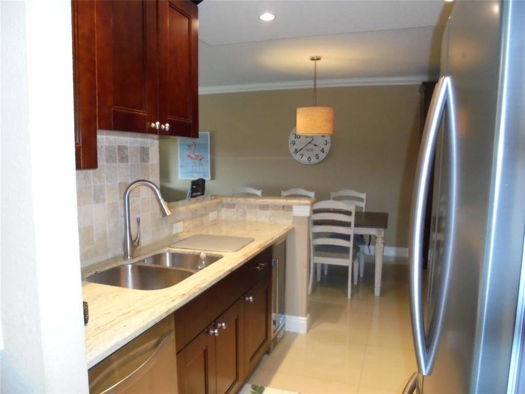 Pompano Beach, FL 33062,400 N Riverside Dr #401