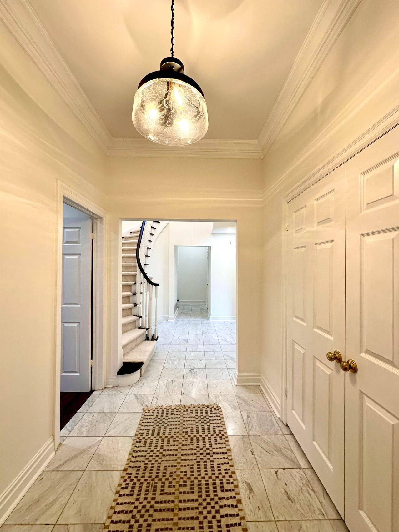 Toronto C03, ON M5P 1L7,7 Killarney RD