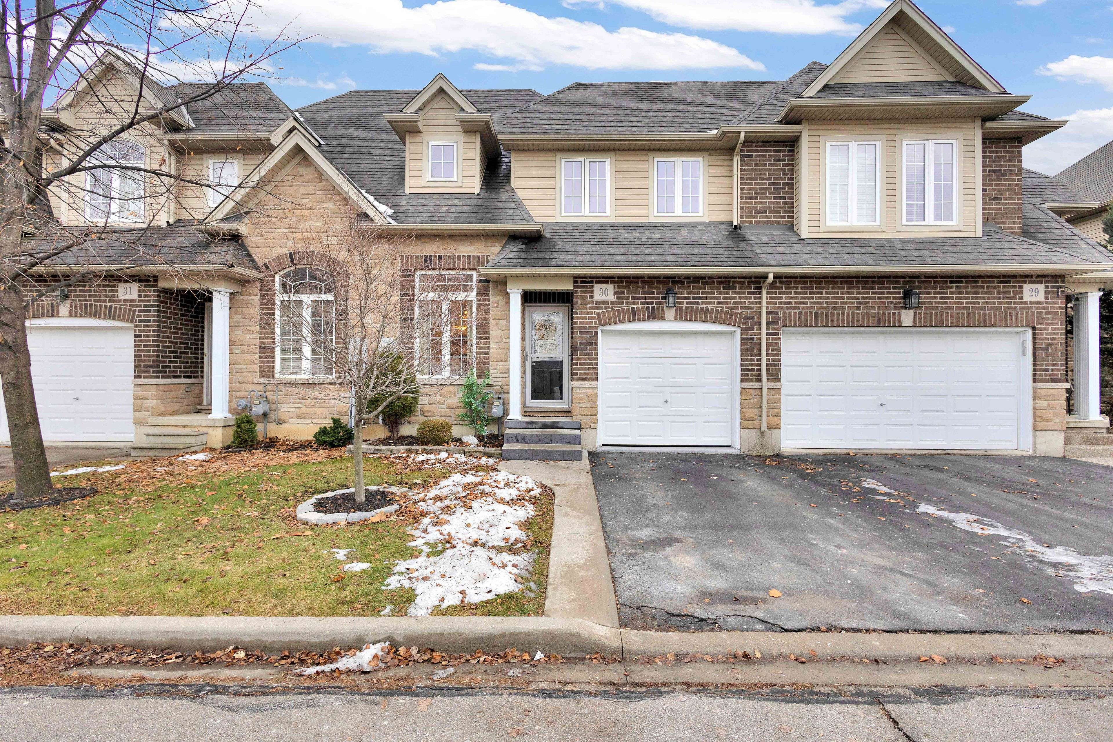 Hamilton, ON L9B 0C6,6 Atessa DR #30