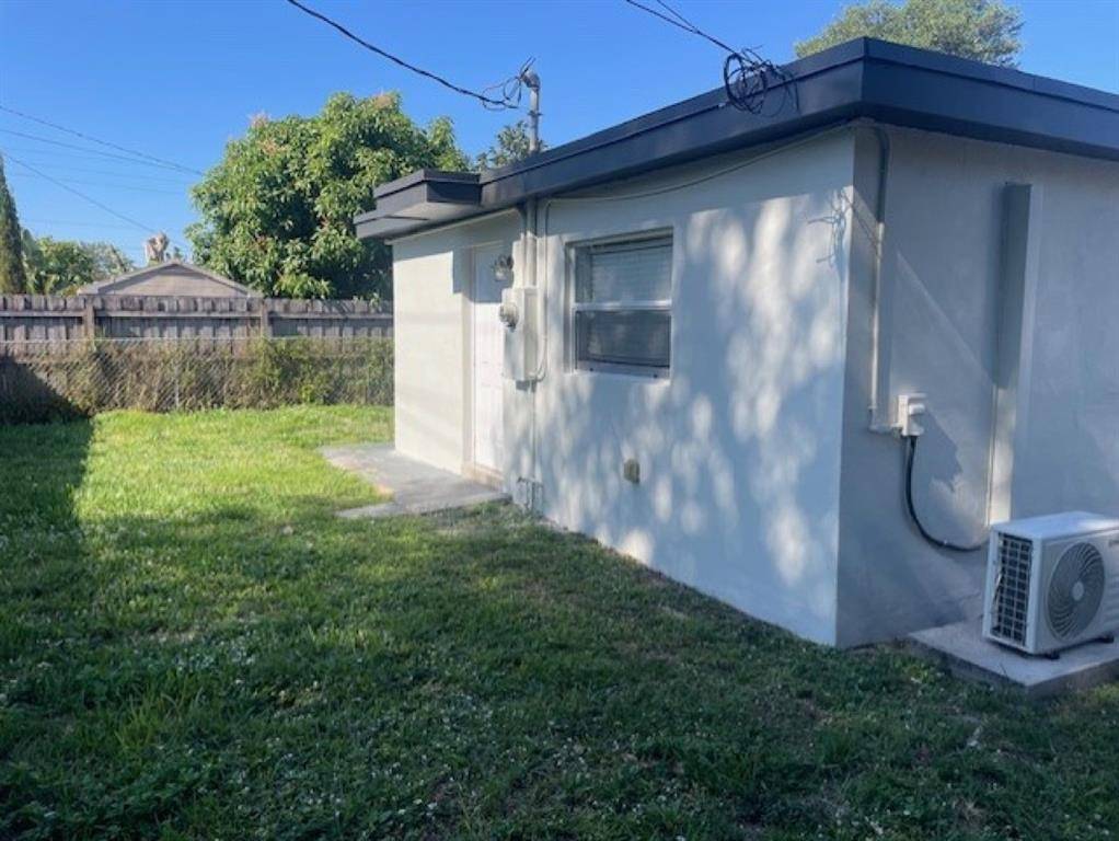 North Miami Beach, FL 33162,1724 NE 176th St