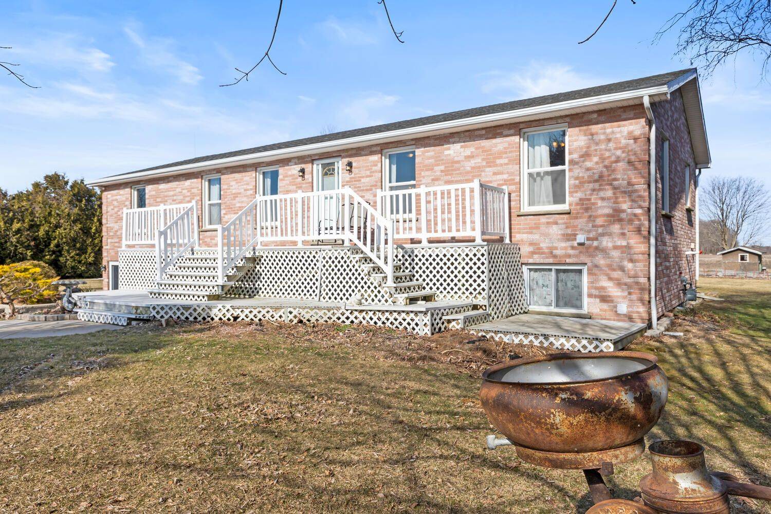 West Elgin, ON N0L 2C0,22120 Talbot RD