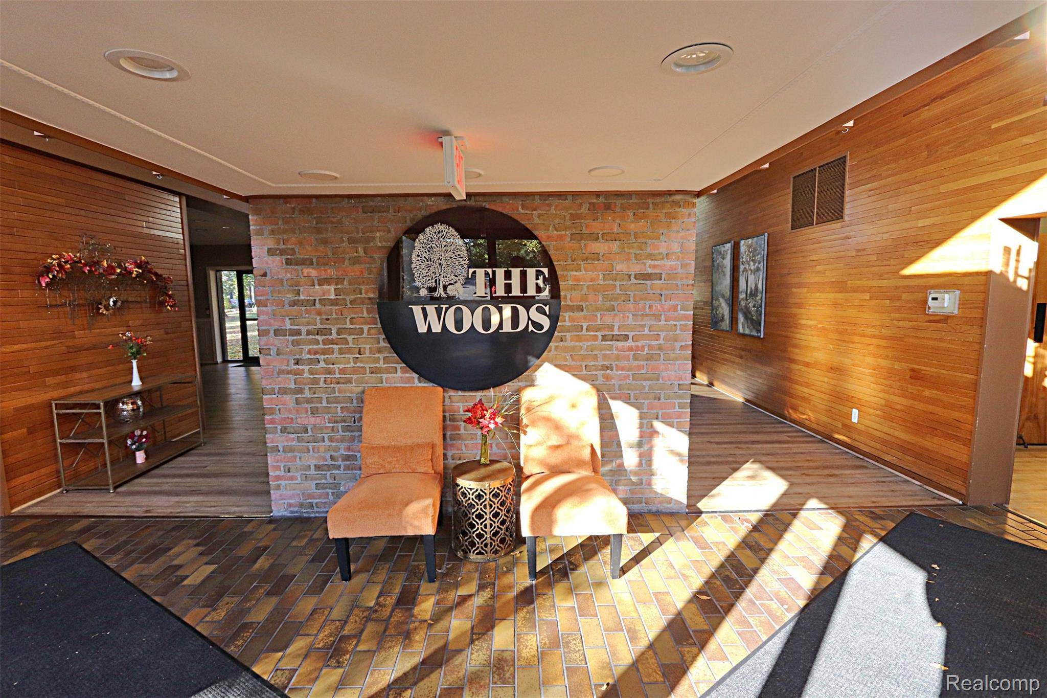 Livonia, MI 48152,18230 University Park DR