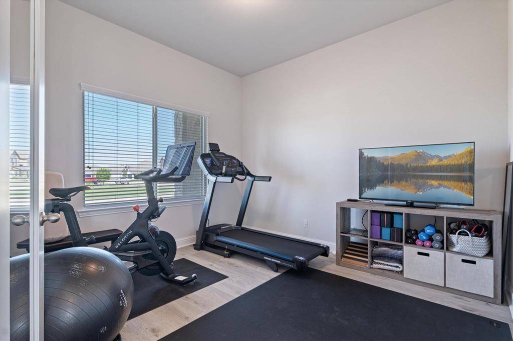 Gunter, TX 75058,1006 Bent Tree Lane