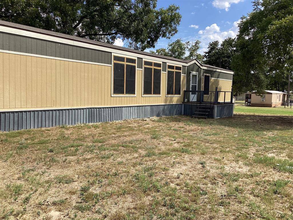 Cross Plains, TX 76443,316 N Avenue A