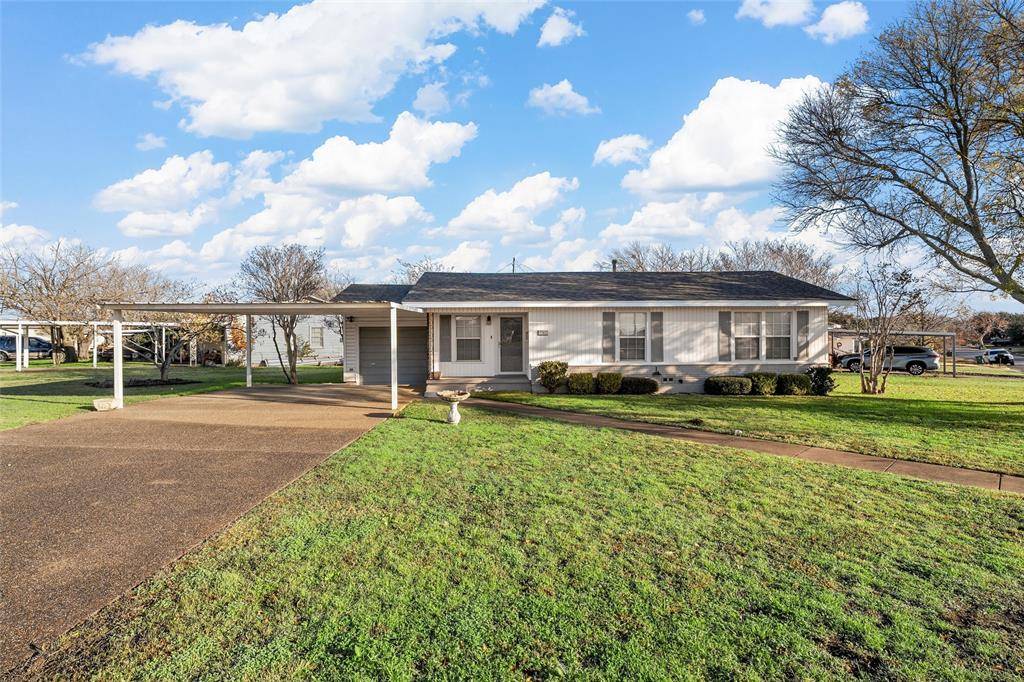 Mcgregor, TX 76657,1307 W 5th Street