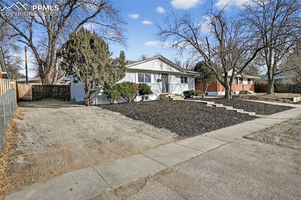 Colorado Springs, CO 80909,3412 Constitution AVE