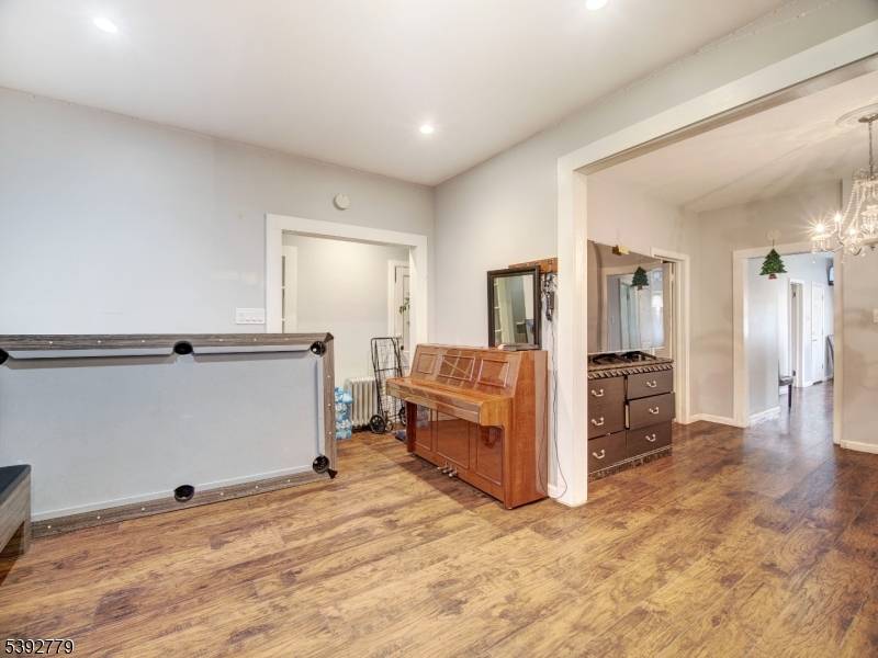 East Orange City, NJ 07018,95 Crawford St