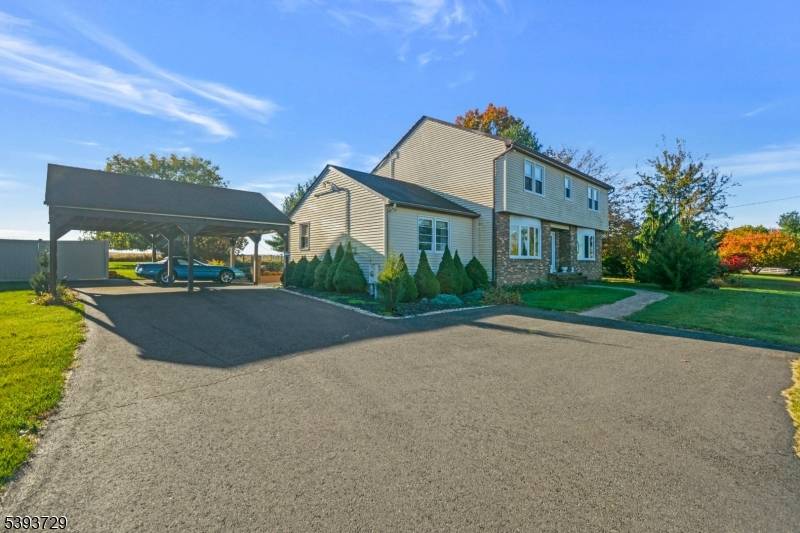 East Amwell Twp., NJ 08551,90 Old York Rd