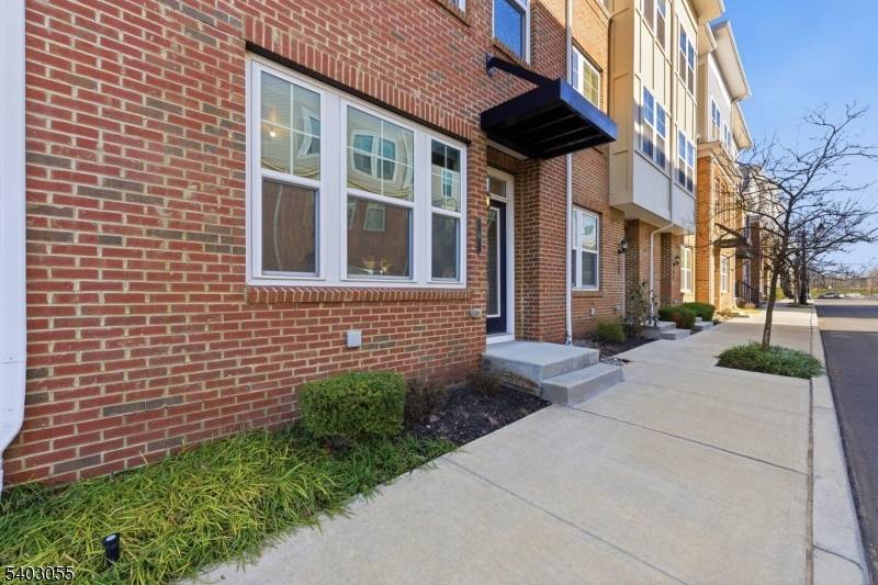 North Brunswick Twp., NJ 08902,6 Bond St