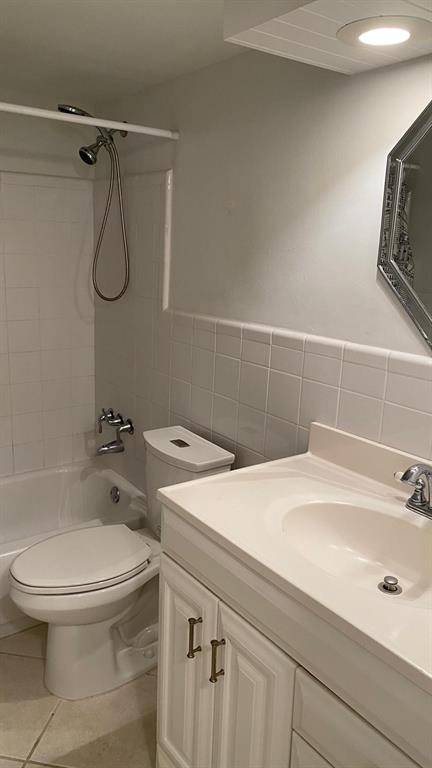 Deerfield Beach, FL 33441,230 N Federal Hwy #104