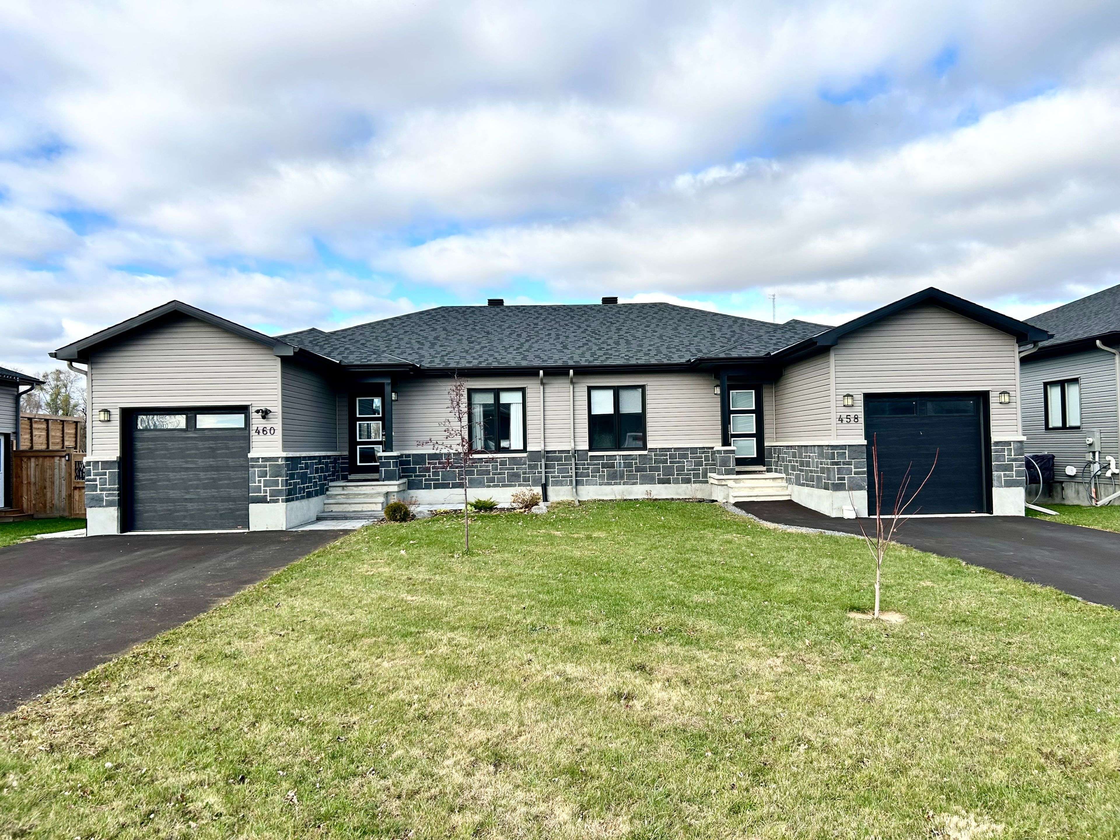 North Dundas, ON K0C 2K0,460 Arora CRES S