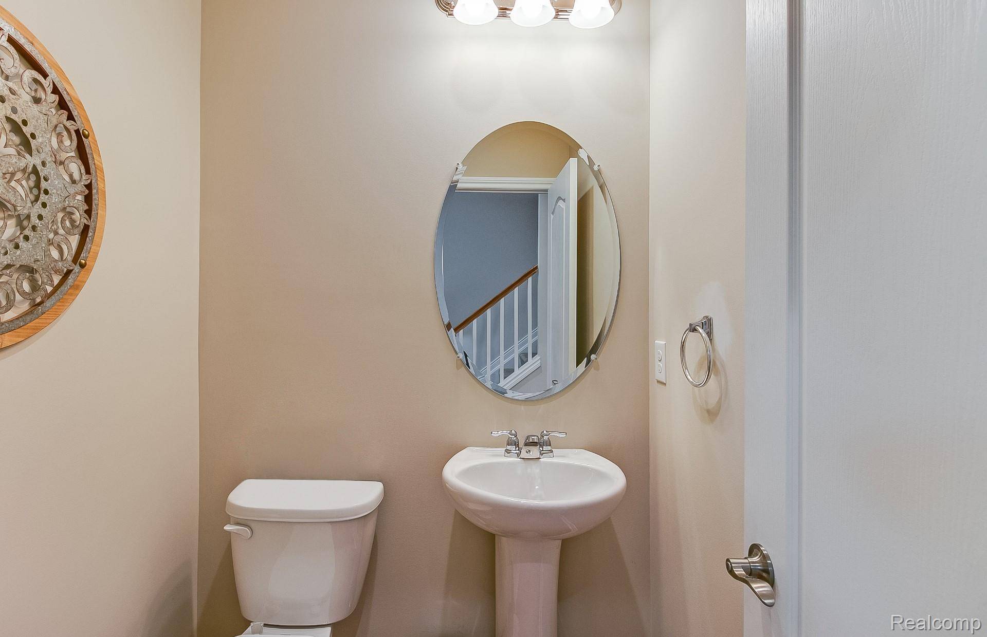 Milford, MI 48381,1531 Arcadia DR